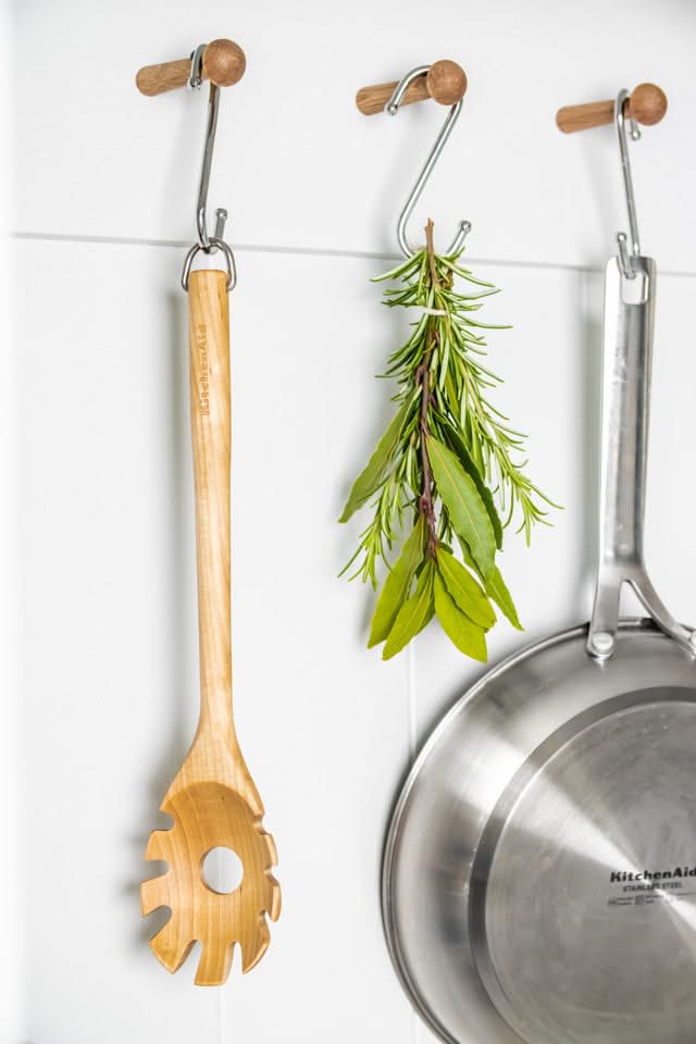 KitchenAid Spaghetti Spoon Core Birchwood 34 cm - Spaghetti Server