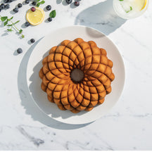 Nordic Ware Bundt Pan Kaleidoscope Gold - Cast Aluminum - ø 23 cm
