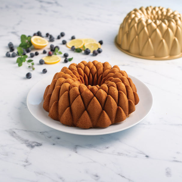Nordic Ware Bundt Pan Kaleidoscope Gold - Cast Aluminum - ø 23 cm