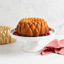 Nordic Ware Bundt Pan Kaleidoscope Gold - Cast Aluminum - ø 23 cm