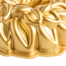 Nordic Ware Bundt Pan Laurel Wreath Gold - Cast Aluminum - ø 27 cm