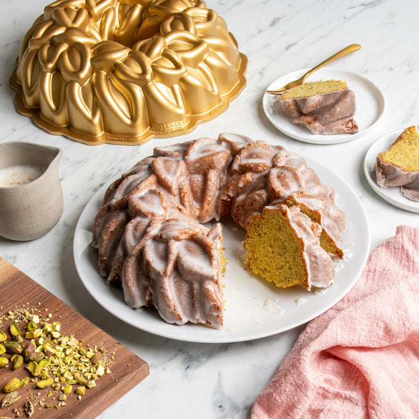 Nordic Ware Bundt Pan Laurel Wreath Gold - Cast Aluminum - ø 27 cm