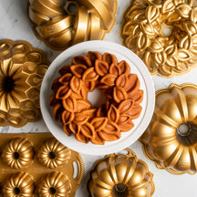 Nordic Ware Bundt Pan Laurel Wreath Gold - Cast Aluminum - ø 27 cm