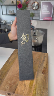 Kai Chef's knife Shun Classic - 32 tiers damask steel - 20 cm - DM-0706