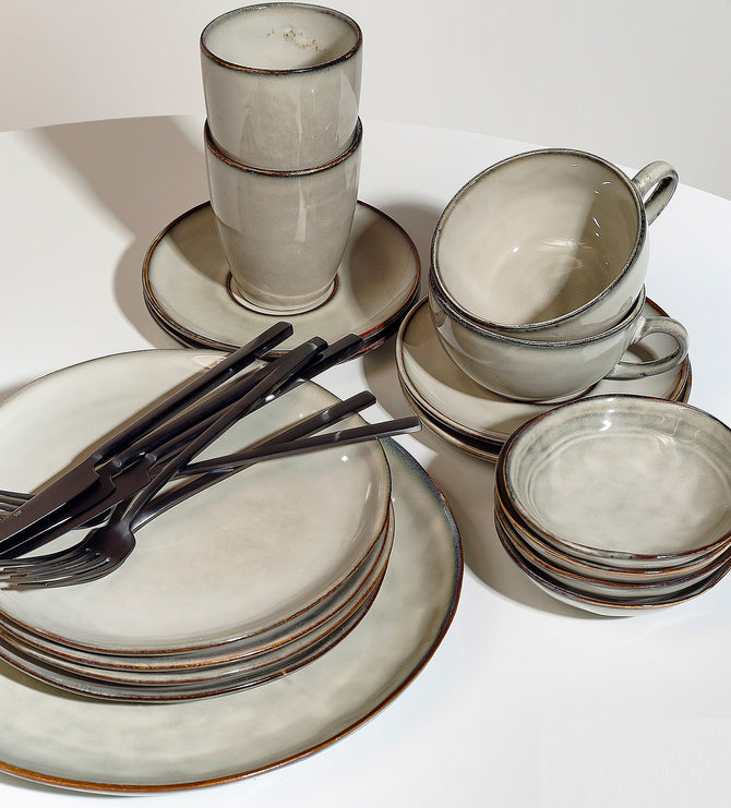 Salt & Pepper Artisan