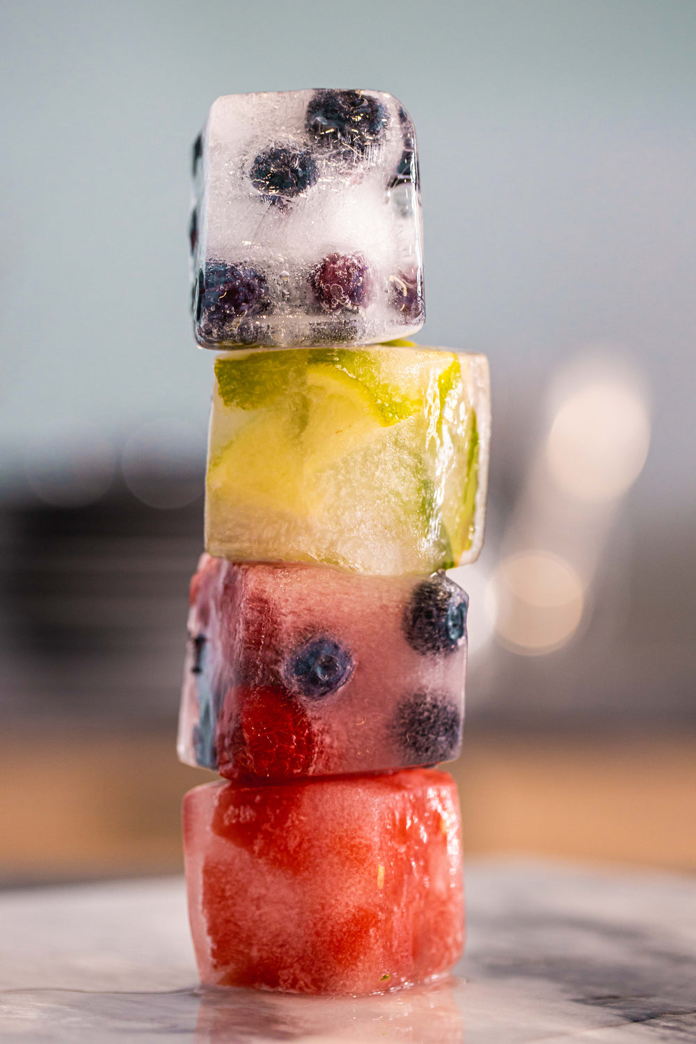 Sangria Set - Carafe 1.6 L with 6 Glasses 700 ml, Cocktail Spoon & Ice Cube Tray