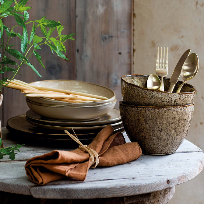 Dinnerware Sets