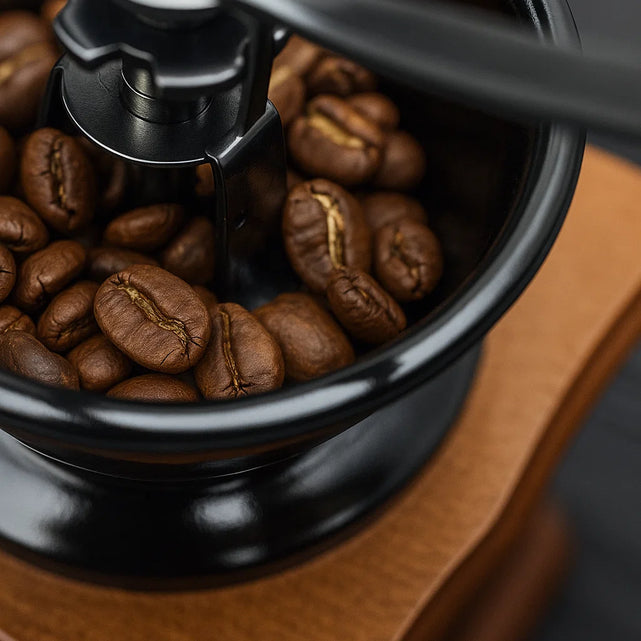 Molinillo de café manual o eléctrico