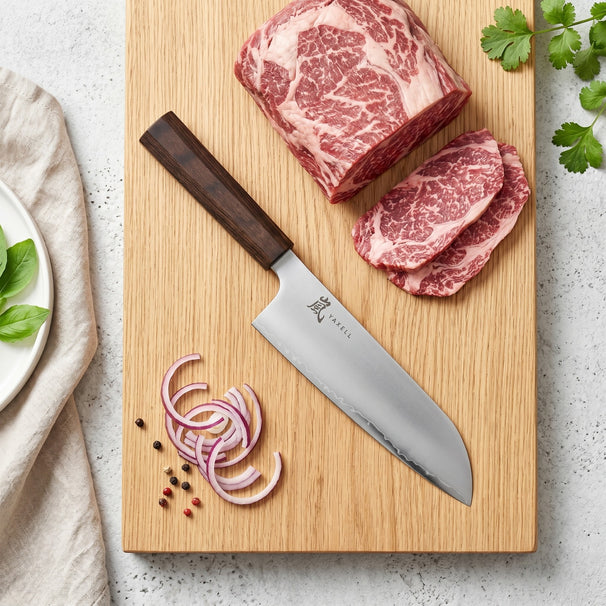 Yaxell Cuchillo Santoku Hana 16.5 cm - Acero inoxidable de 3 capas - mango de madera Pakkah marrón oscuro